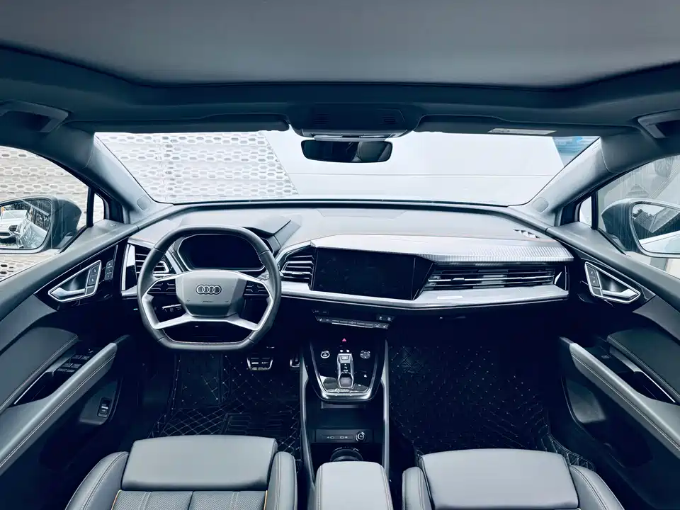 Audi Q4