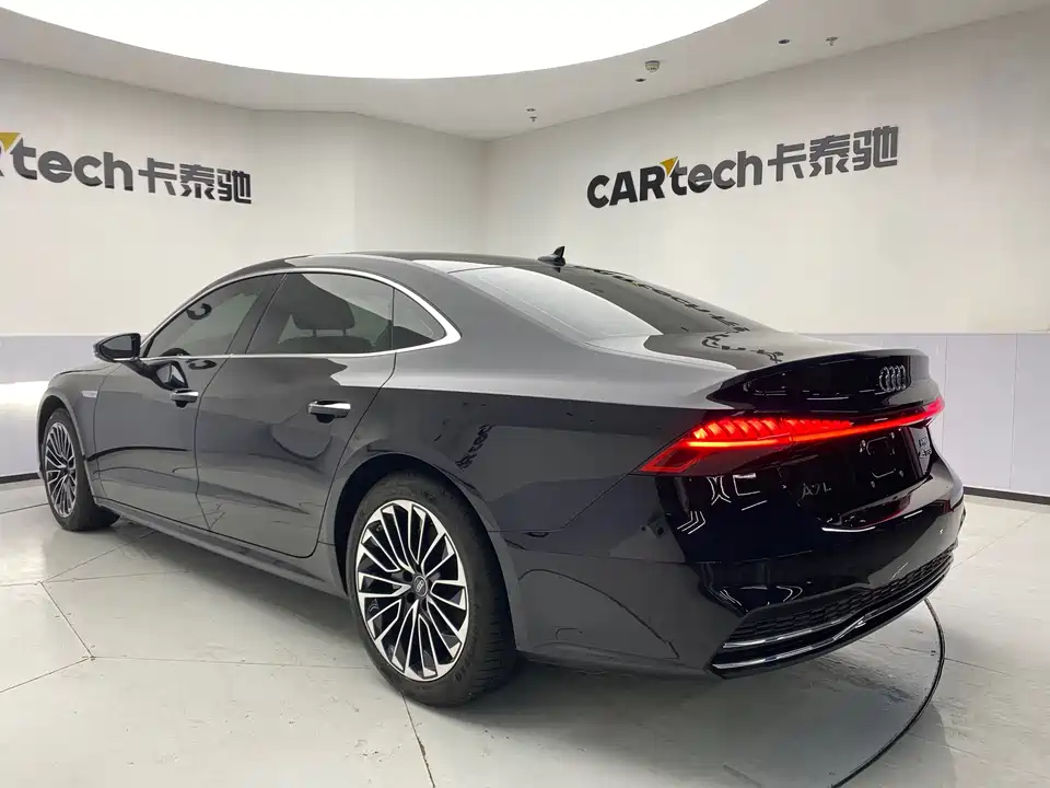Audi A7L