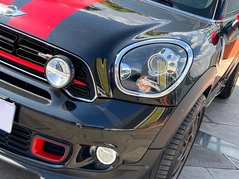 MINI JCW COUNTRYMAN