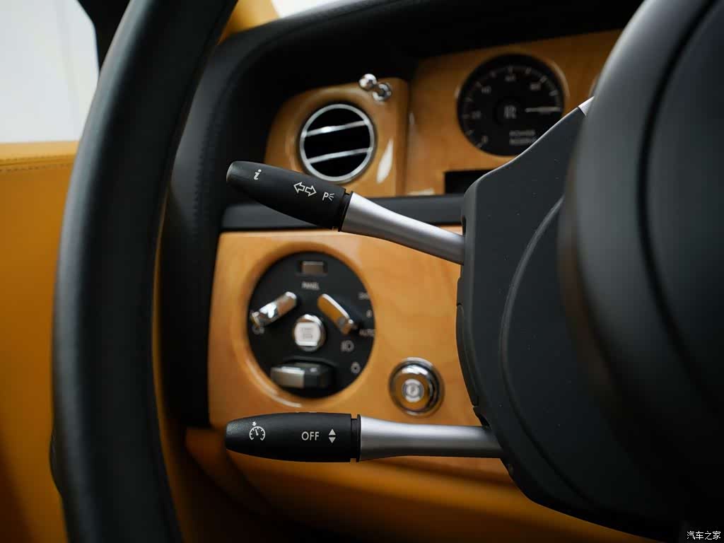 Rolls-Royce Phantom, 2014 32