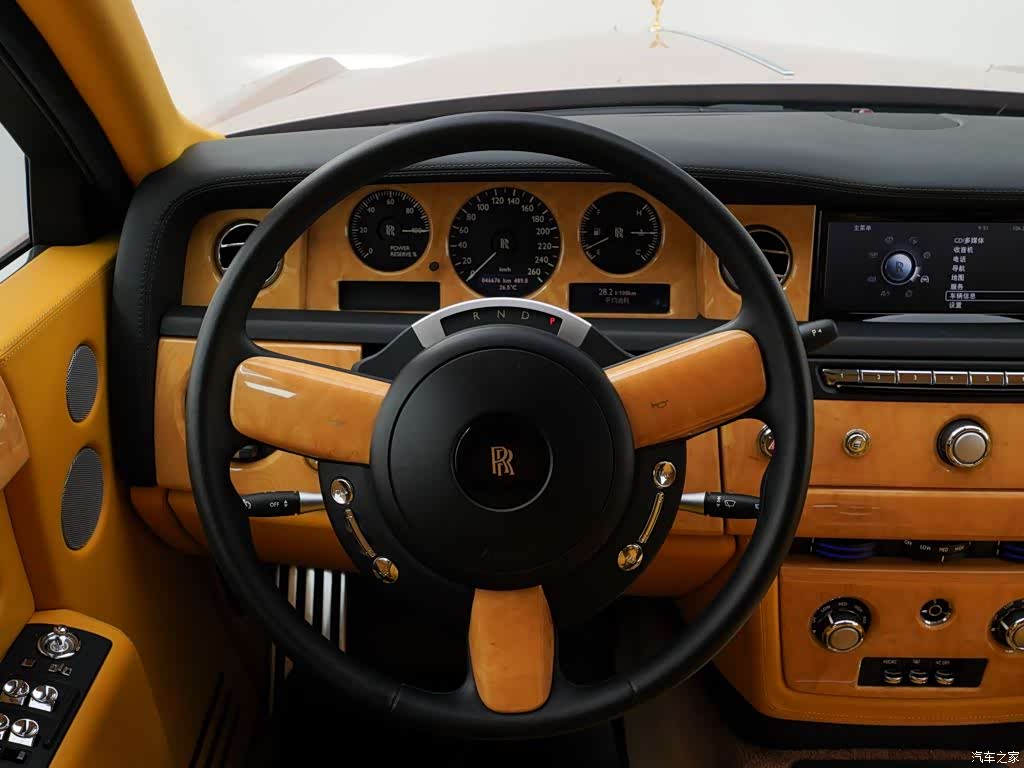 Rolls-Royce Phantom, 2014 10