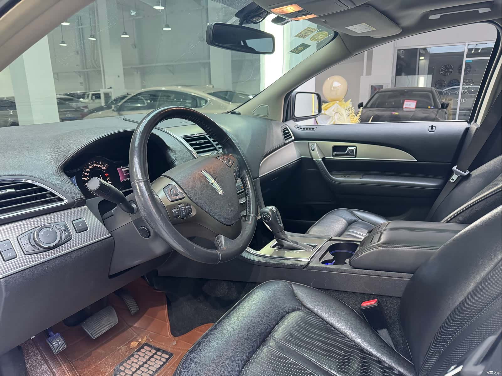 Lincoln MKX, 2015 4