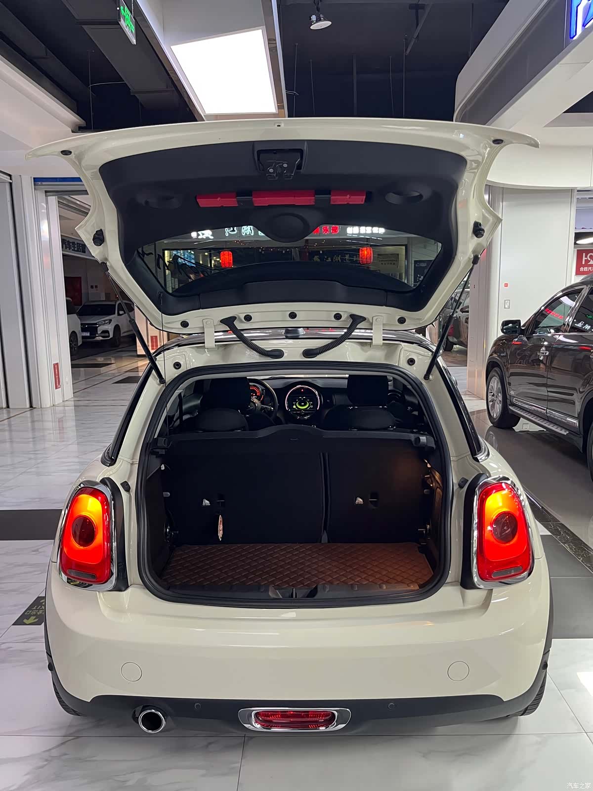 Mini Cooper, 2019 14
