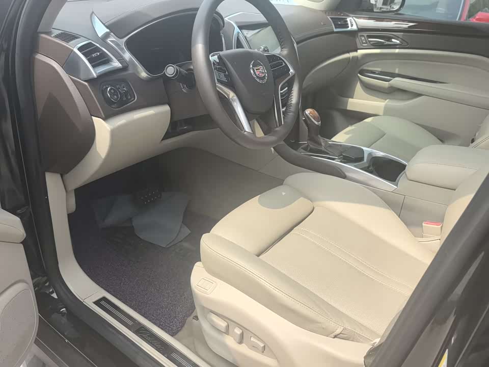Cadillac SRX