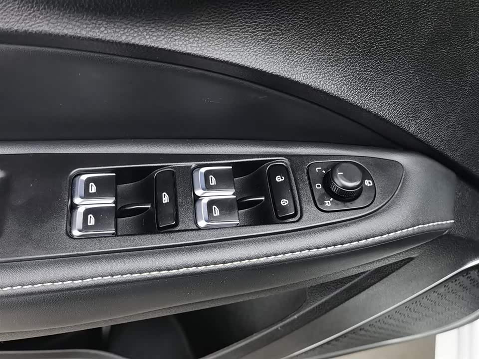 Geely Emgrand Geely Emgrand
