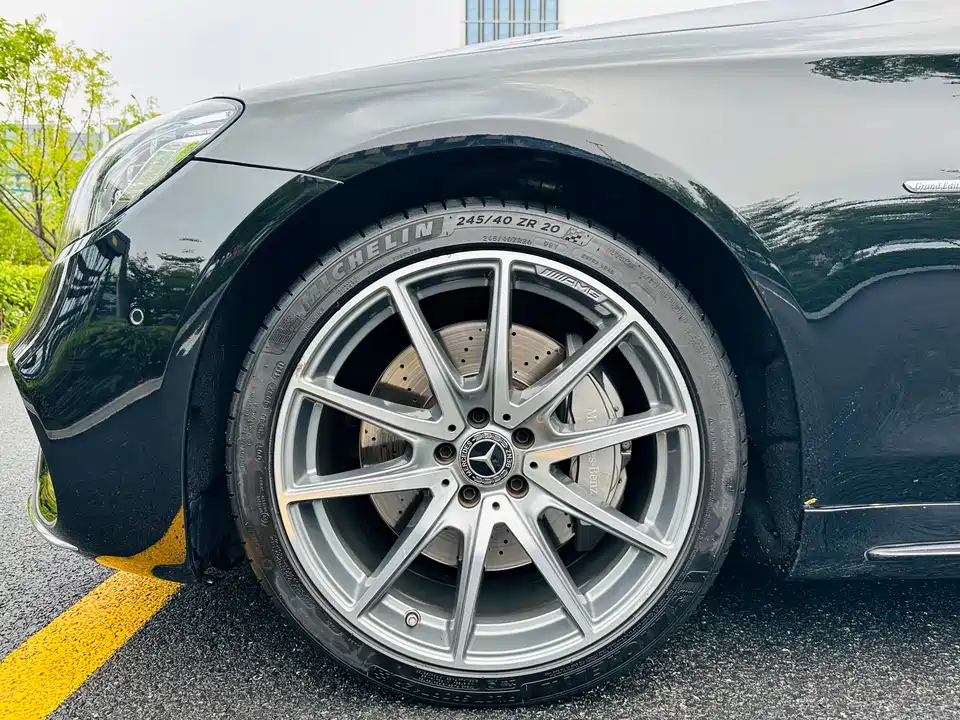 Mercedes-Benz S-class Mercedes-Benz S-class