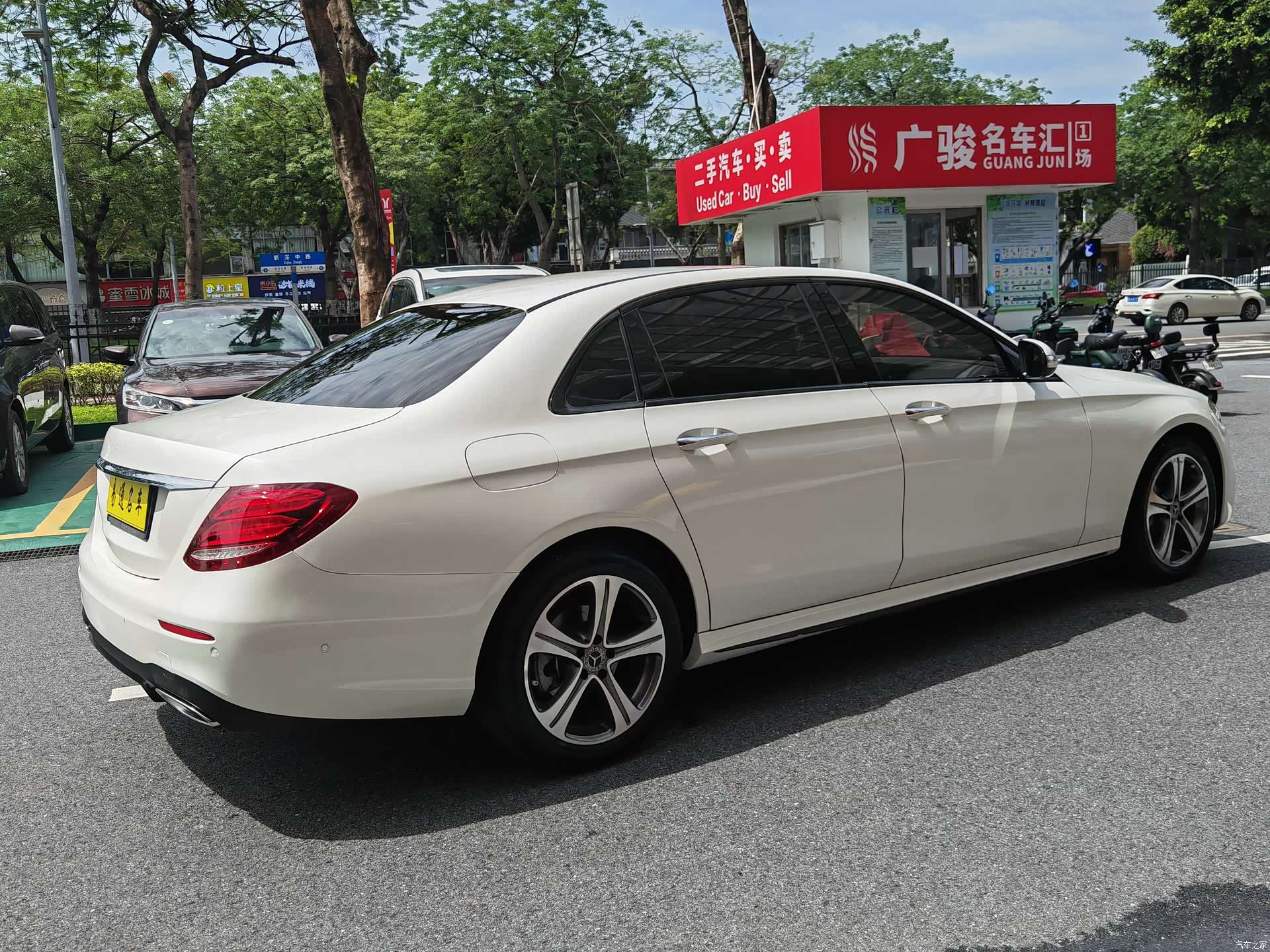 Mercedes-Benz E-Class, 2018 10