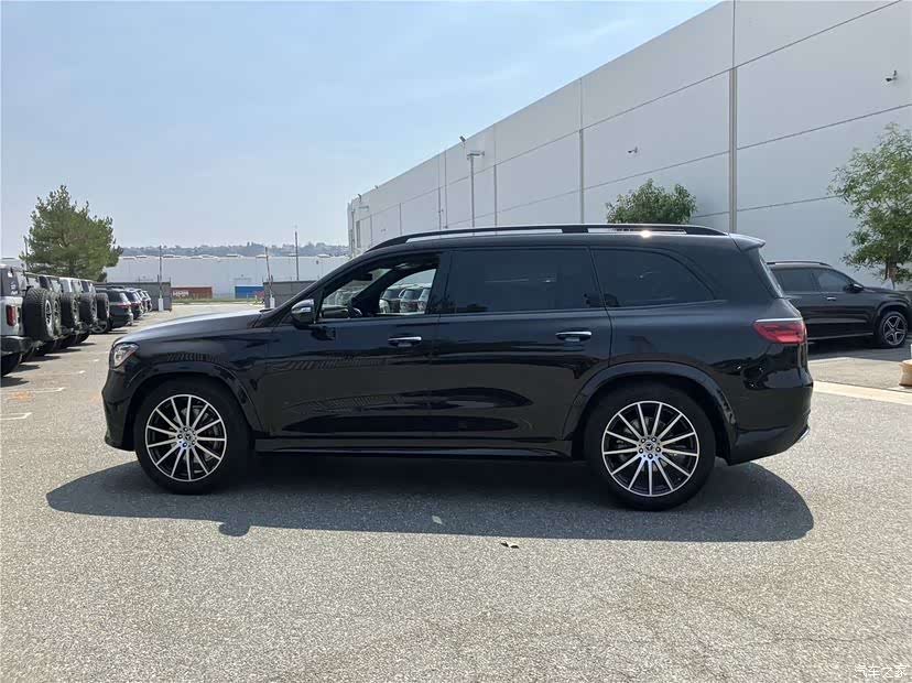 Mercedes-Benz GLS, 2025 15