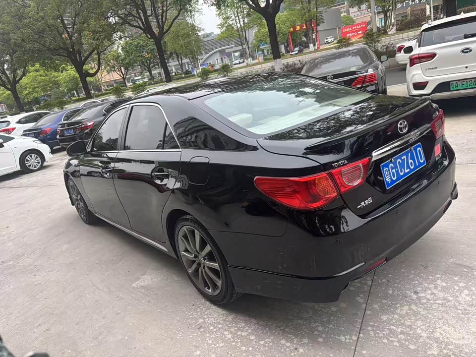 Toyota Reiz Toyota Reiz