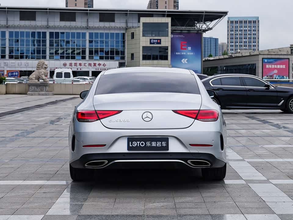 Mercedes-Benz CLS Mercedes-Benz CLS