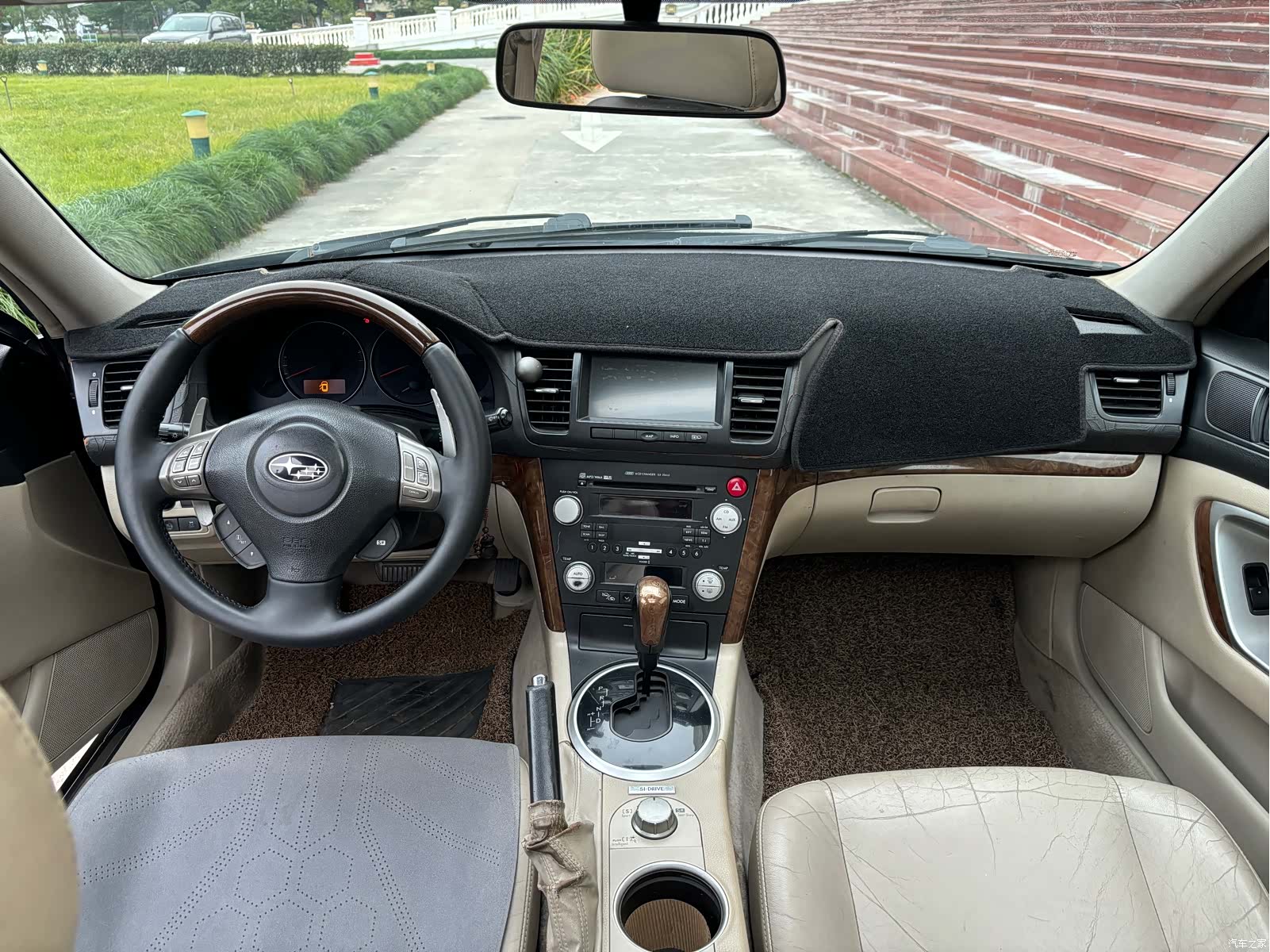 Subaru Outback, 2009 9