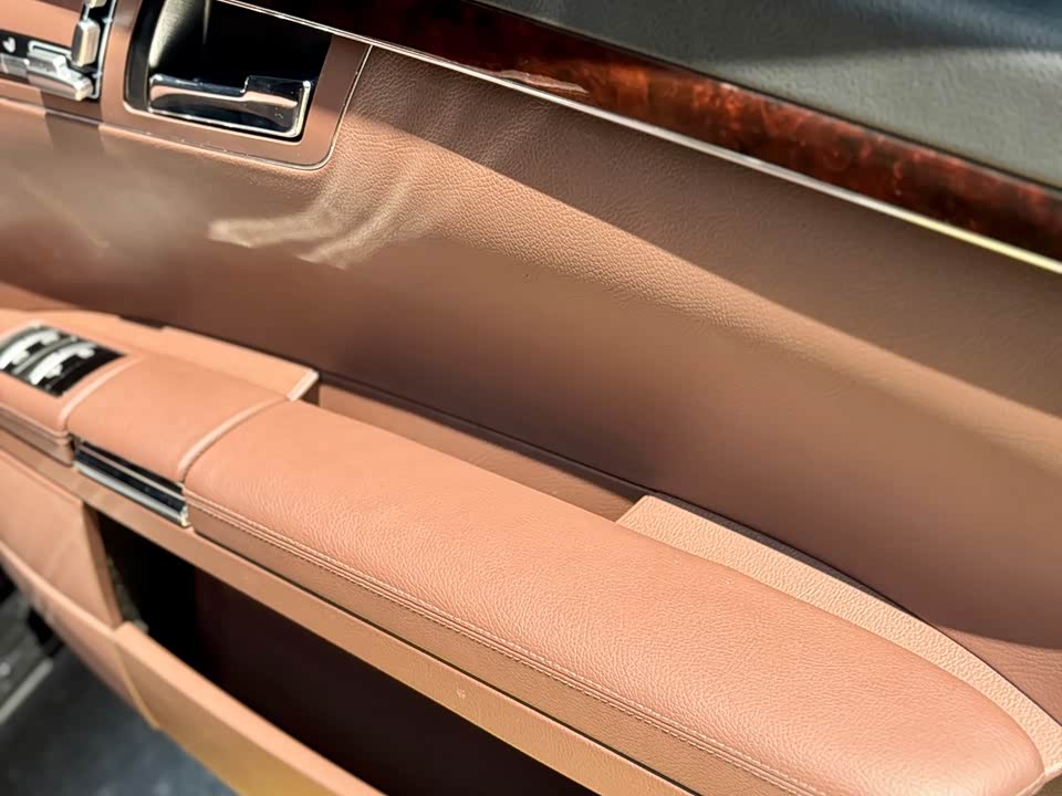 Mercedes-Benz S-class Mercedes-Benz S-class