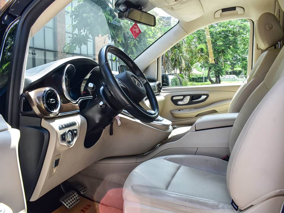 Mercedes-Benz V-class Mercedes-Benz V-class