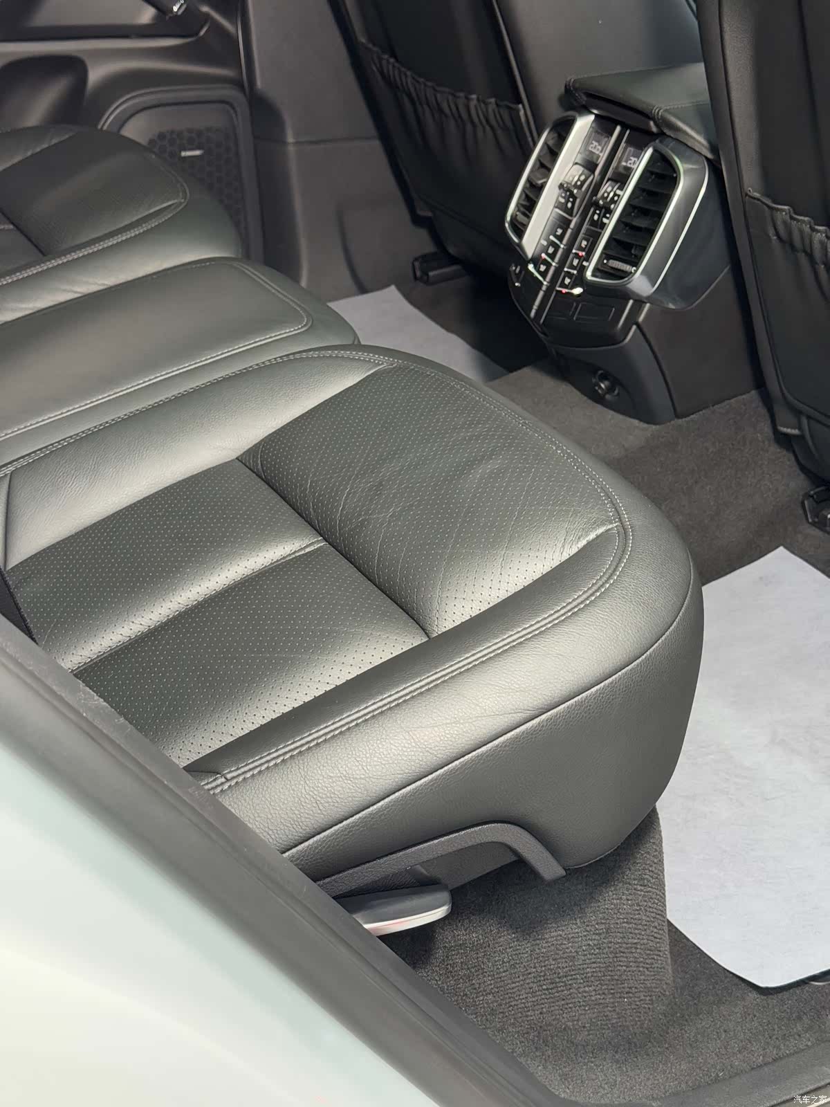 Porsche Cayenne, 2015 32