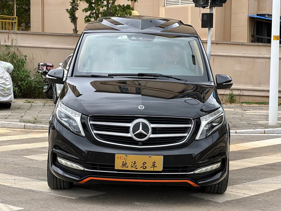 Mercedes-Benz V-class