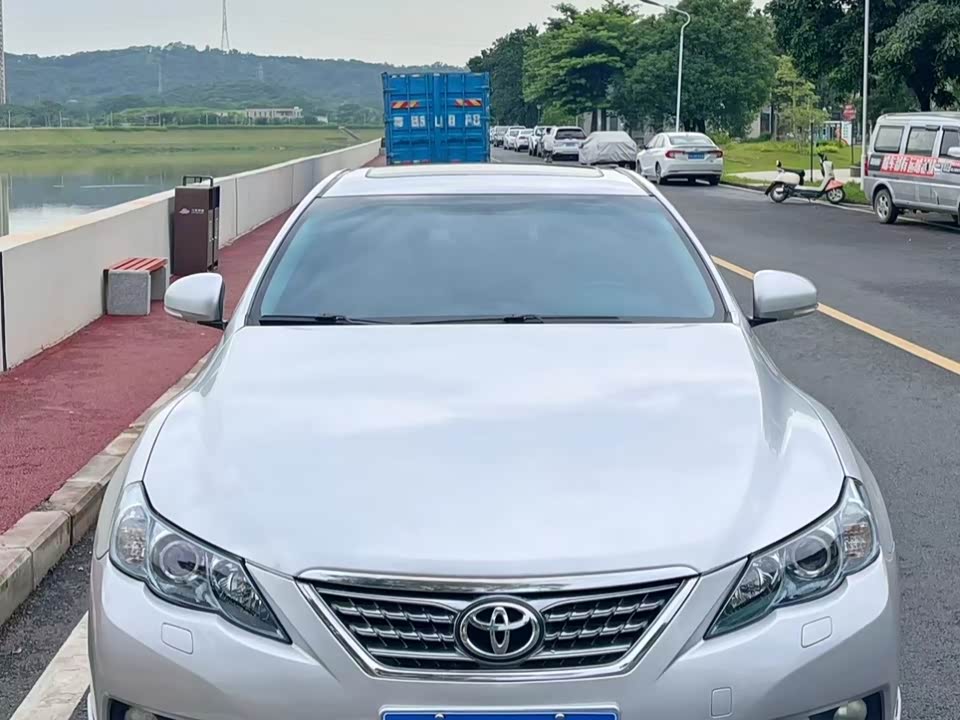 Toyota Reiz Toyota Reiz