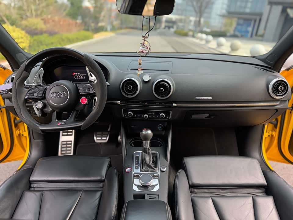 Audi RS 3 Audi RS 3