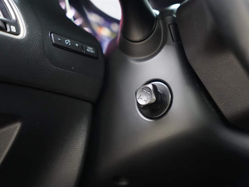 Infiniti Q60