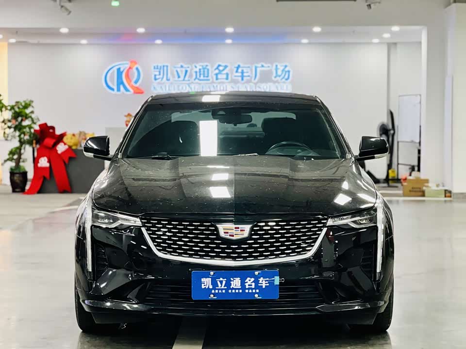 Cadillac CT4