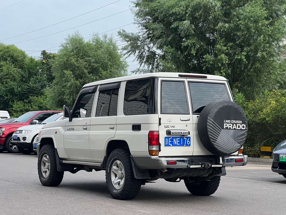 Toyota Land Cruiser