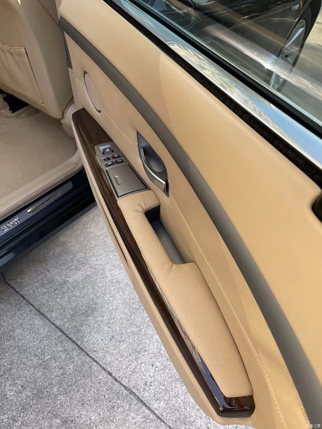 BMW 7 Series, 2009 20