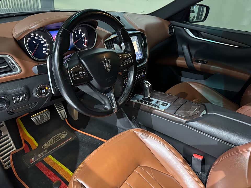 Maserati Ghibli Maserati Ghibli