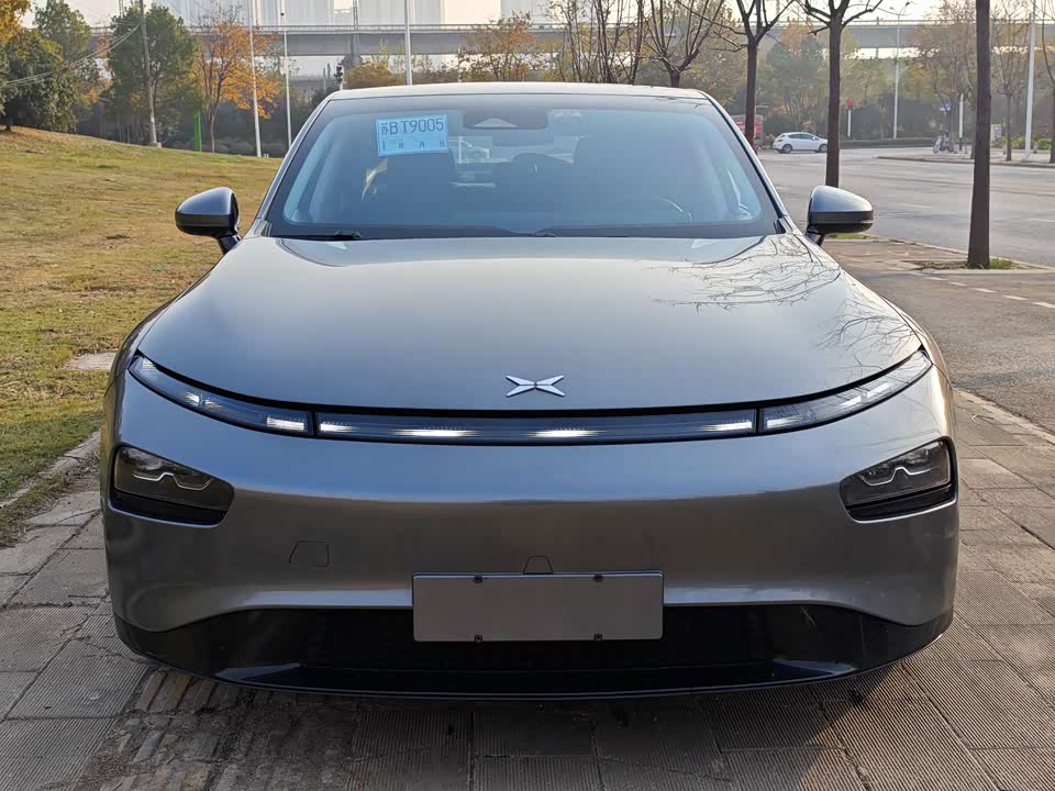 XPENG P7