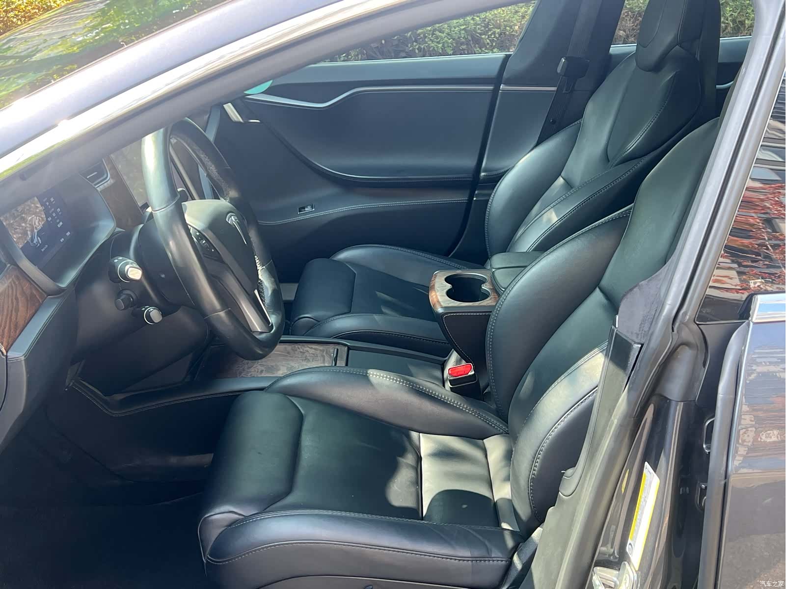 Tesla Model S, 2019 все фото