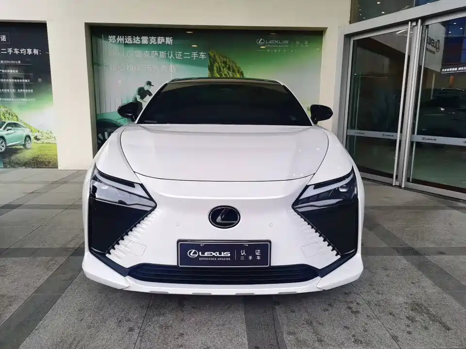 Lexus RZ