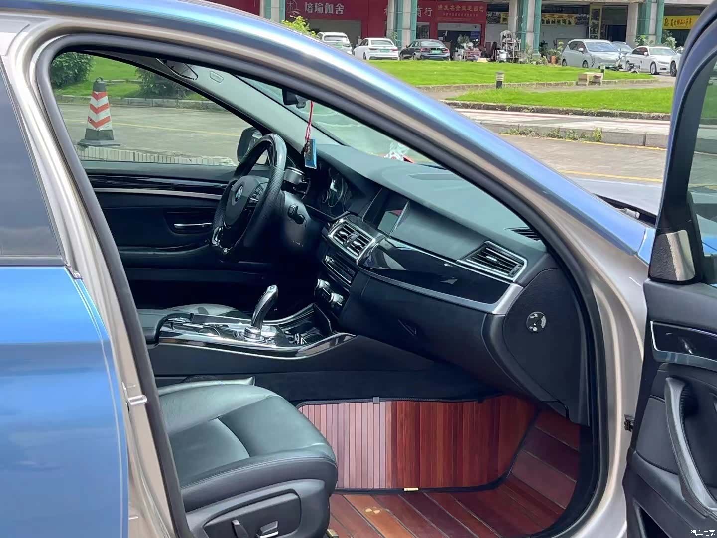 BMW 5 Series, 2015 9