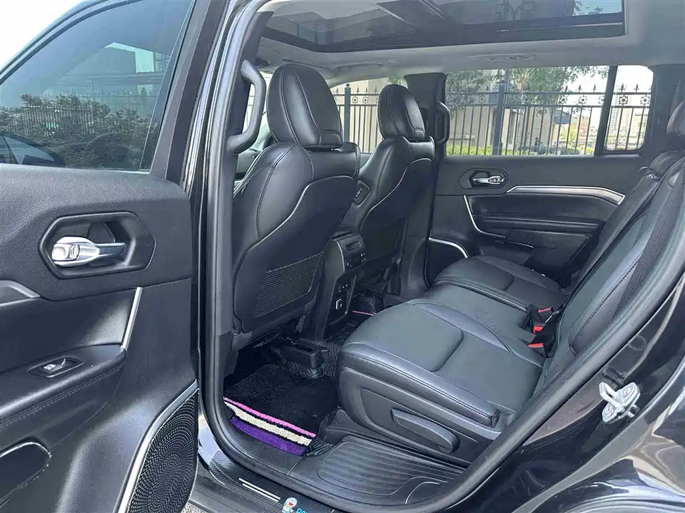 Jeep Grand Commander