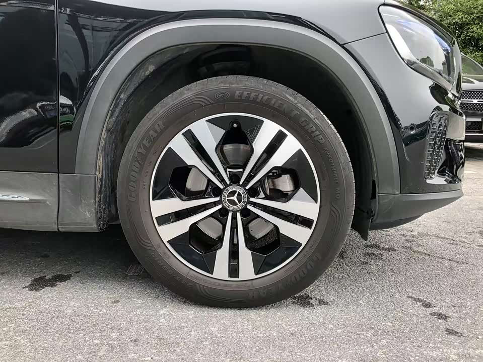 Mercedes-Benz GLB Mercedes-Benz GLB