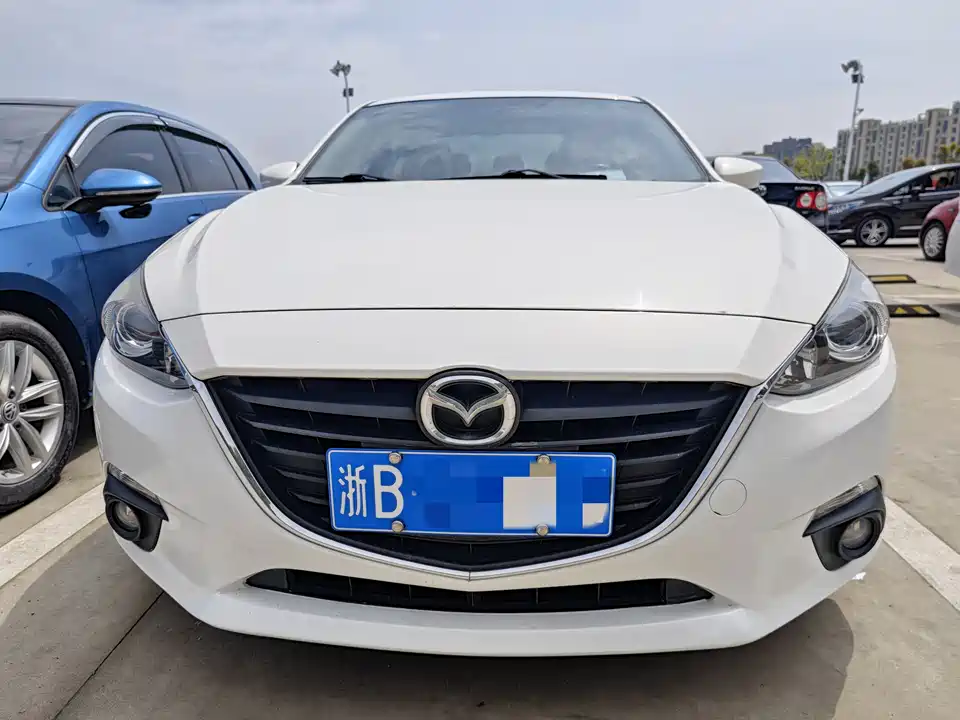 Mazda 3 Angkesaila