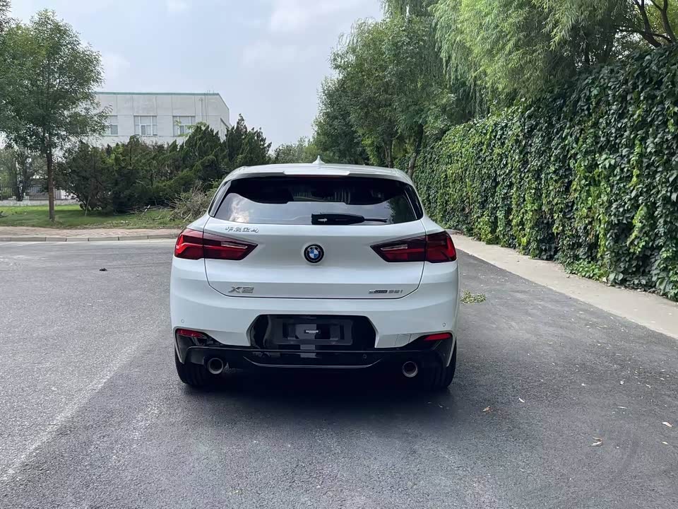 BMW X2