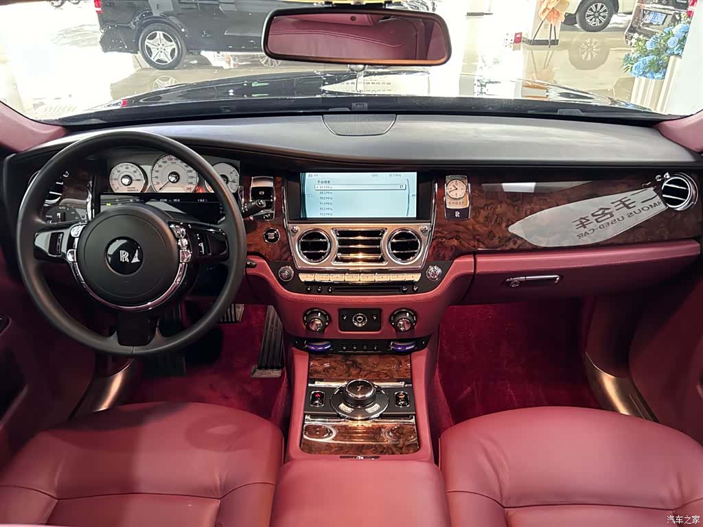 Rolls-Royce Ghost, 2014 13