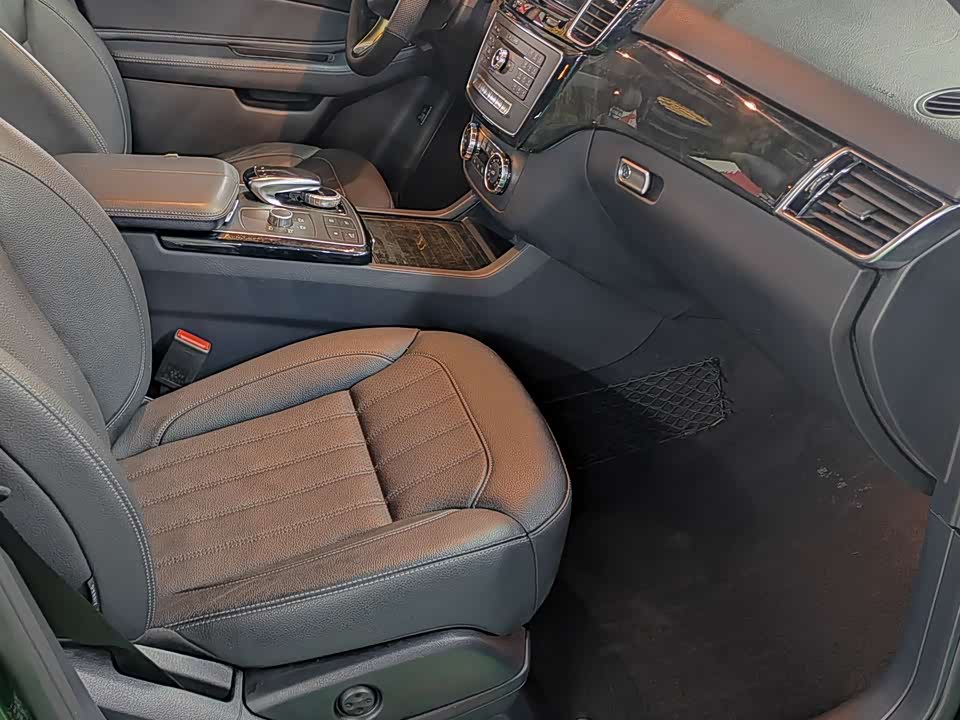 Mercedes-Benz GLE Mercedes-Benz GLE