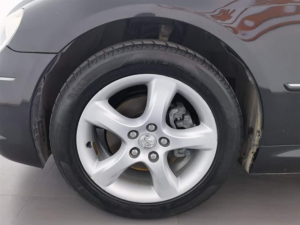 Toyota Reiz