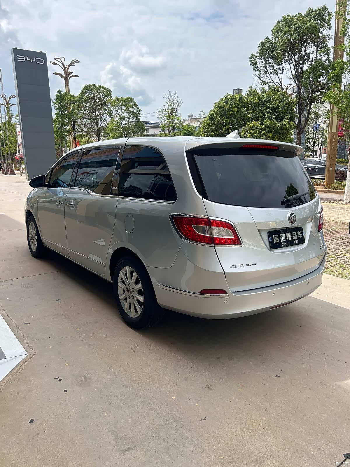 Buick GL8, 2012 все фото