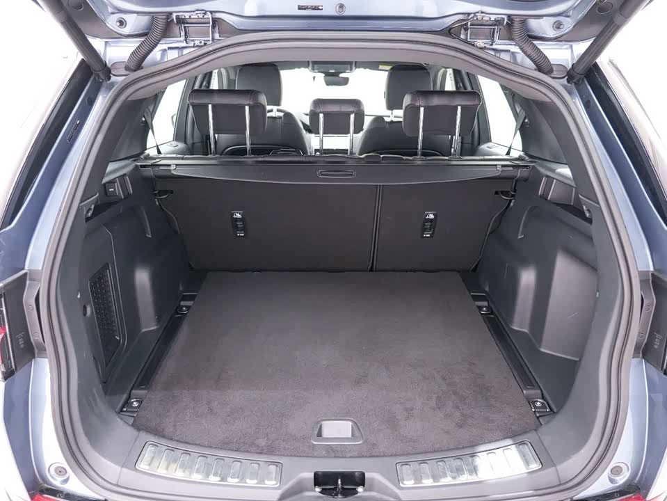 Land Rover Discover sports
