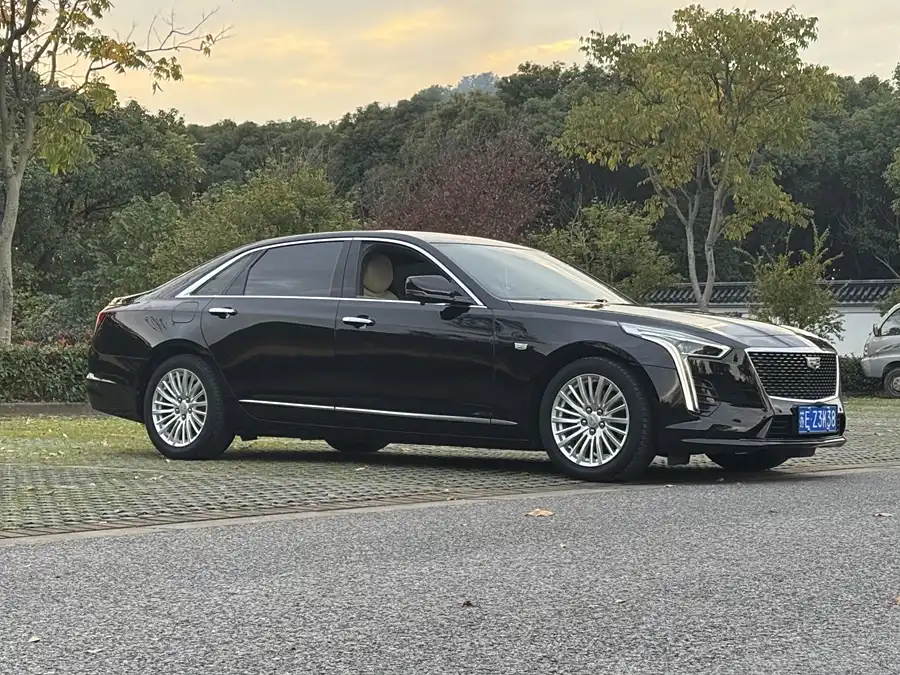 Cadidrack Cadillac CT6