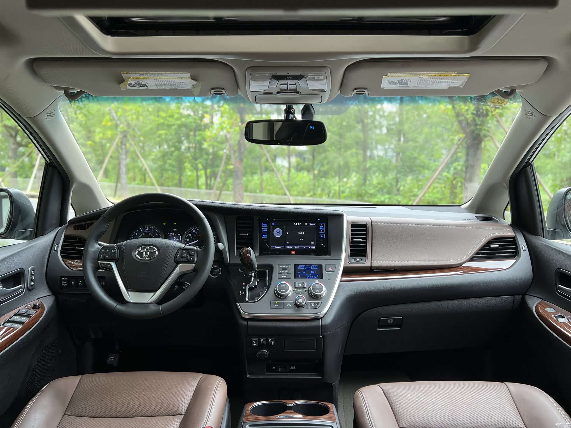 Toyota Sienna, 2017 18