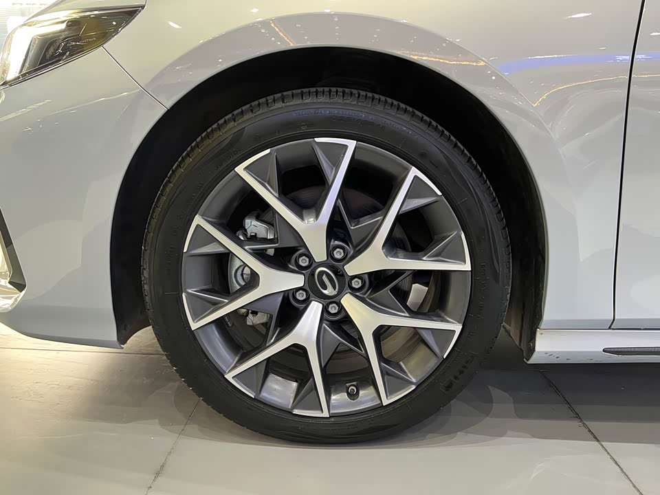 Trumpchi Shadow Leopard