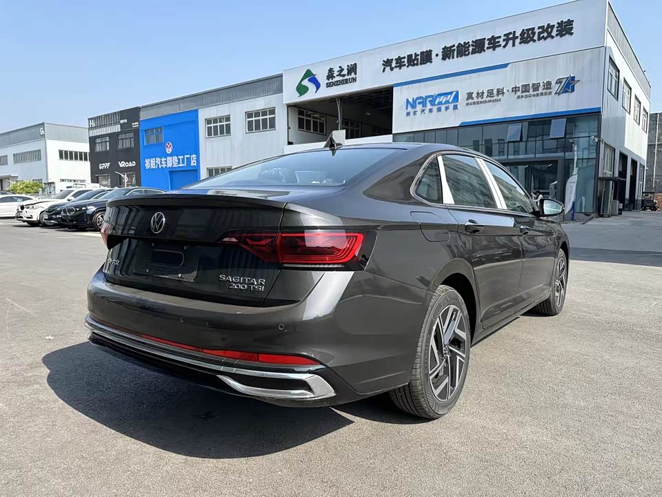 Volkswagen Sagitar