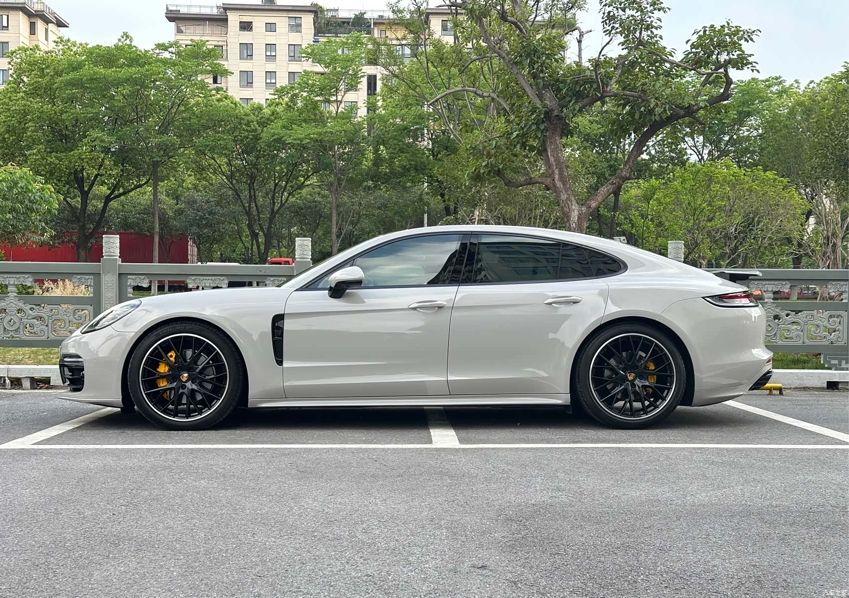 Porsche Panamera, 2022 4