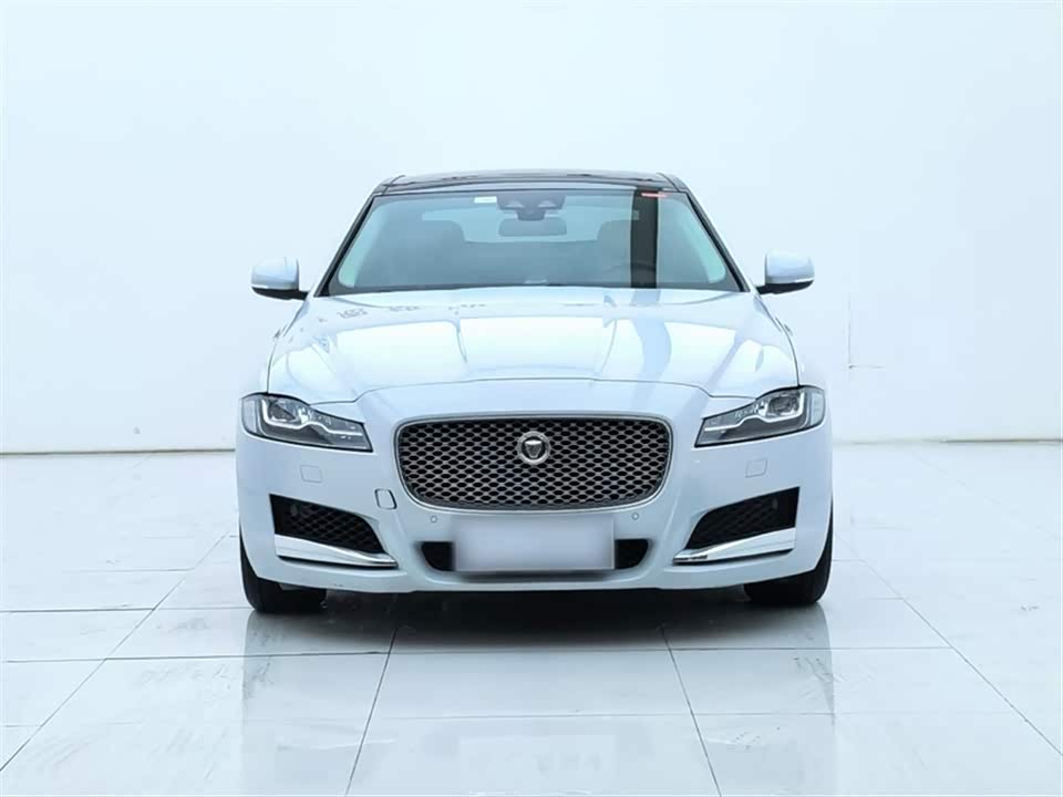 Jaguar XFL
