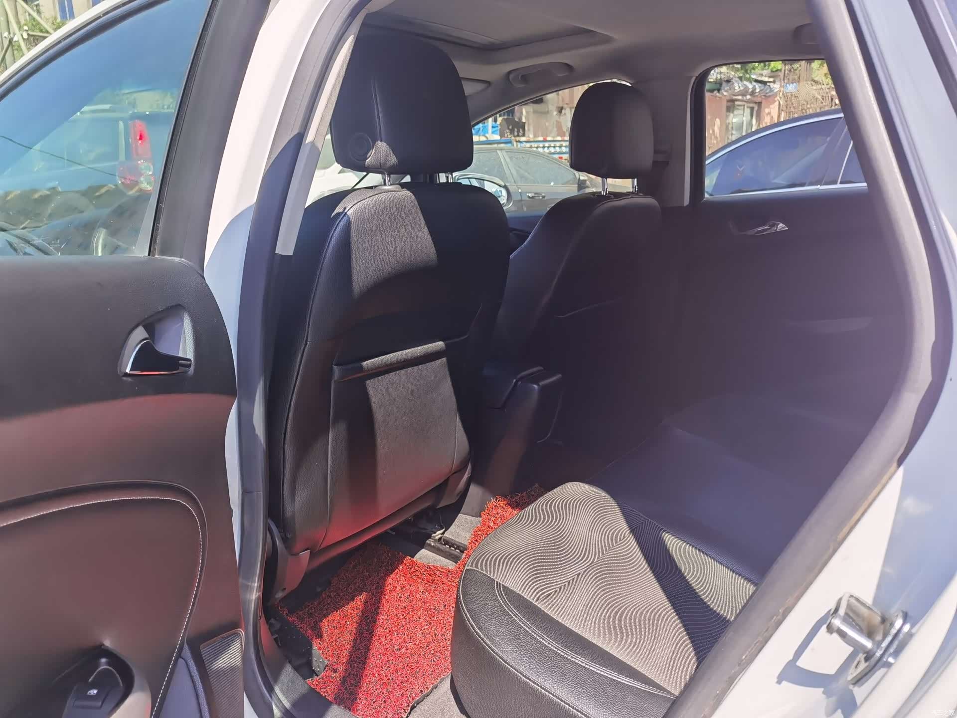 Buick XT, 2013 9