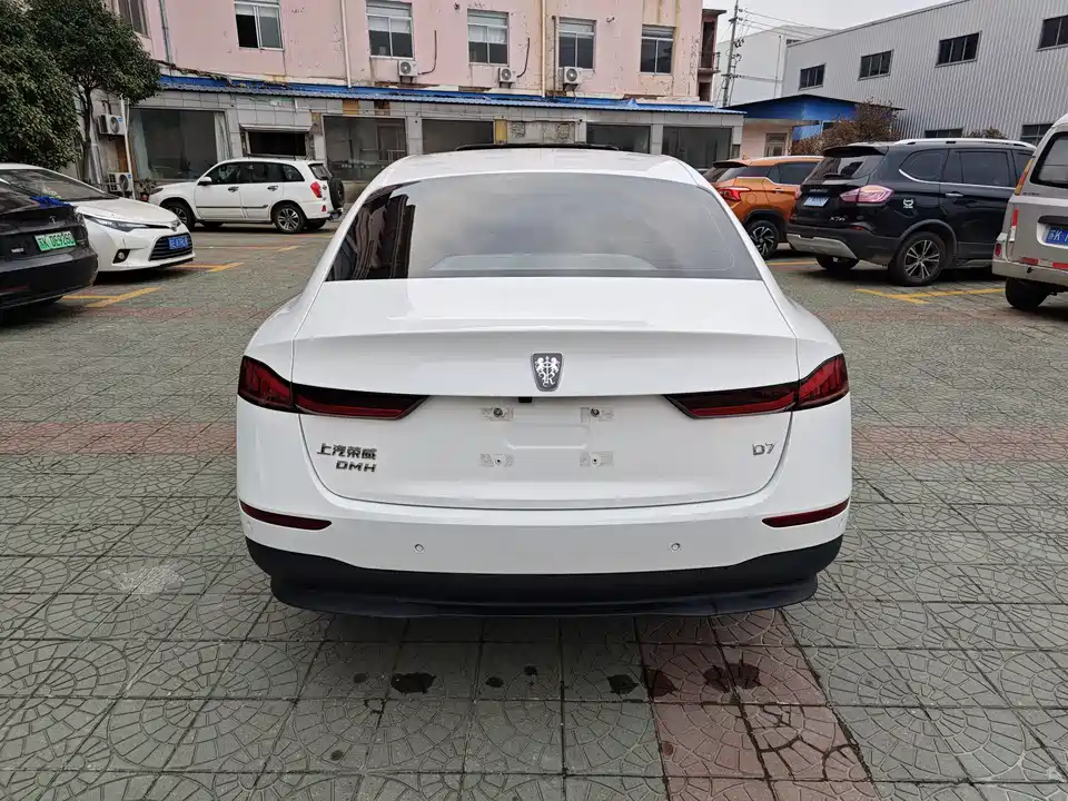 Roewe D7
