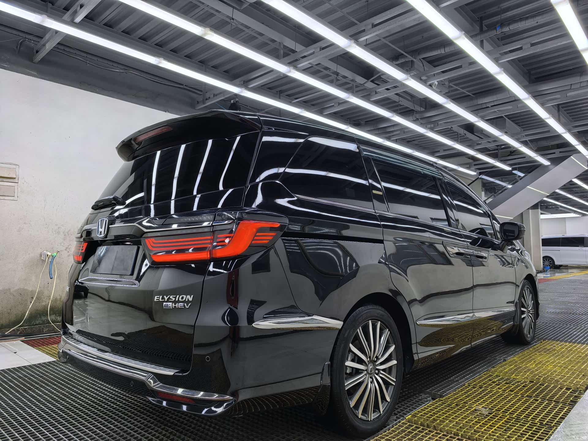 Honda Elysion, 2022 14