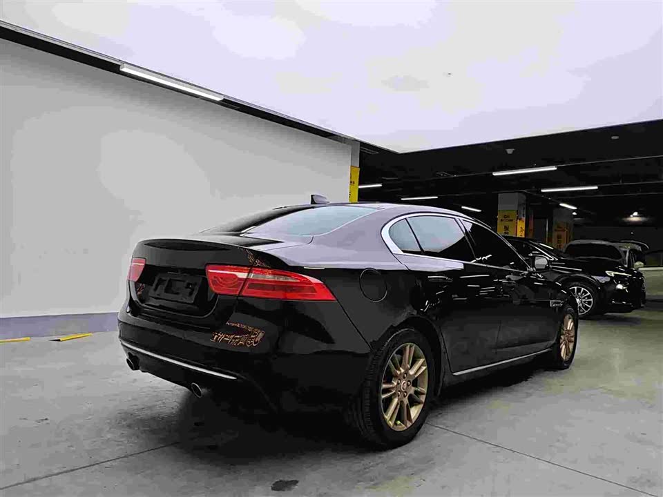 Jaguar XEL Jaguar XEL