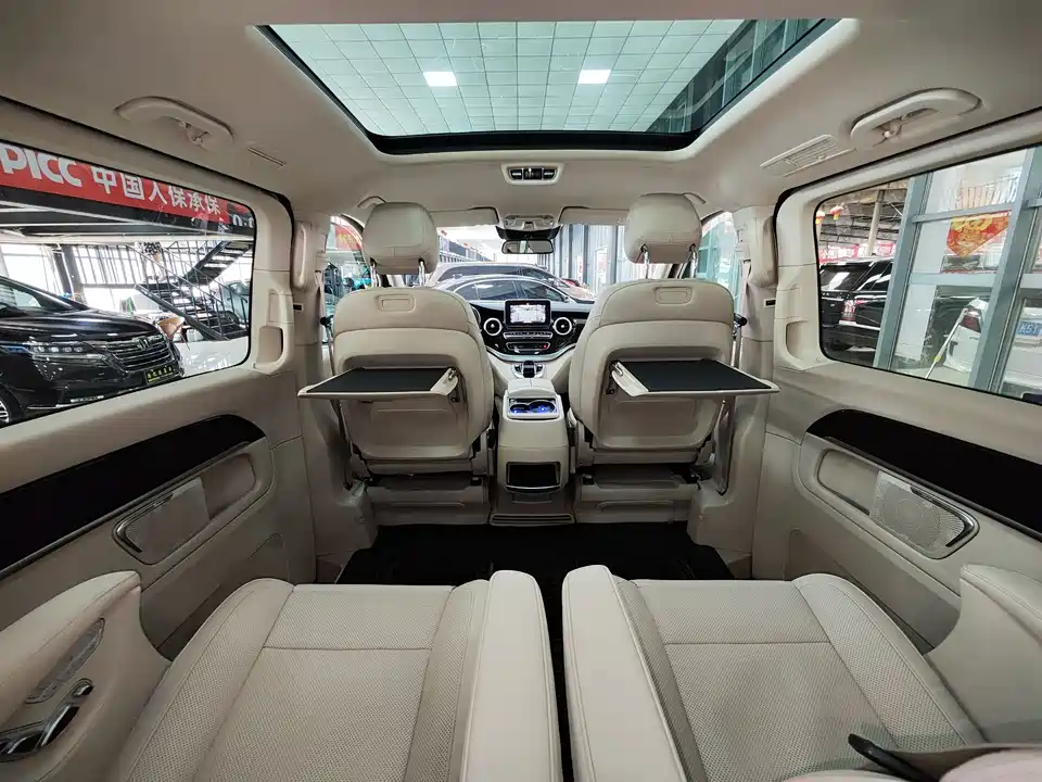 Mercedes-Benz V-class Mercedes-Benz V-class